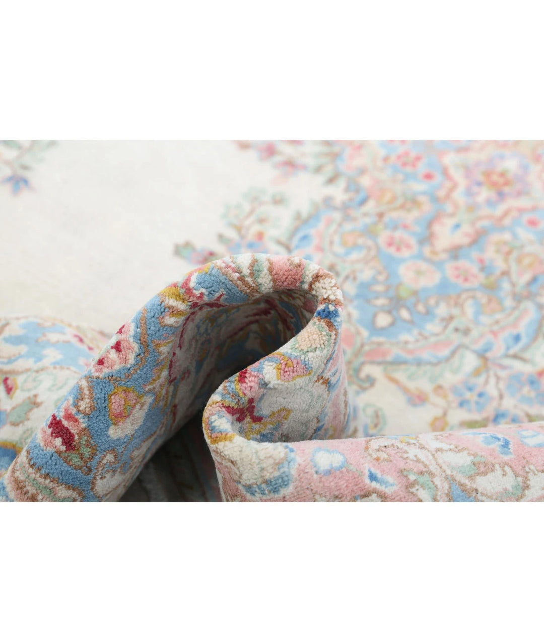 Persian Kerman Rug 5' 10" x 8' 11" Hand-Knotted | No. AT96443