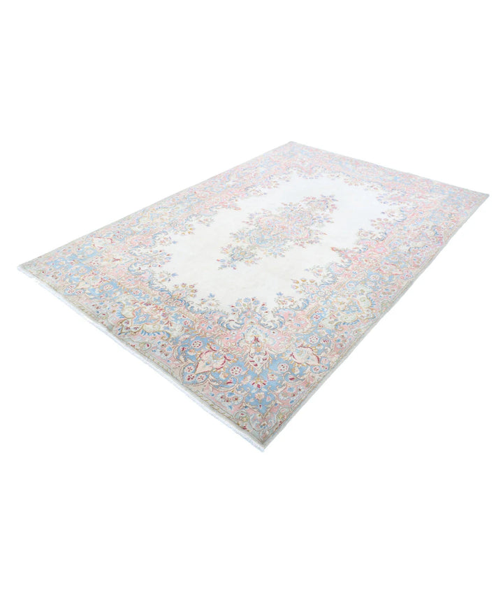 Persian Kerman Rug 5' 10" x 8' 11" Hand-Knotted | No. AT96443