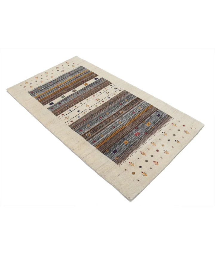 Ivory Indian Oriental Rug 3' 0" x 5' 3" Hand-Knotted | No. AT96562
