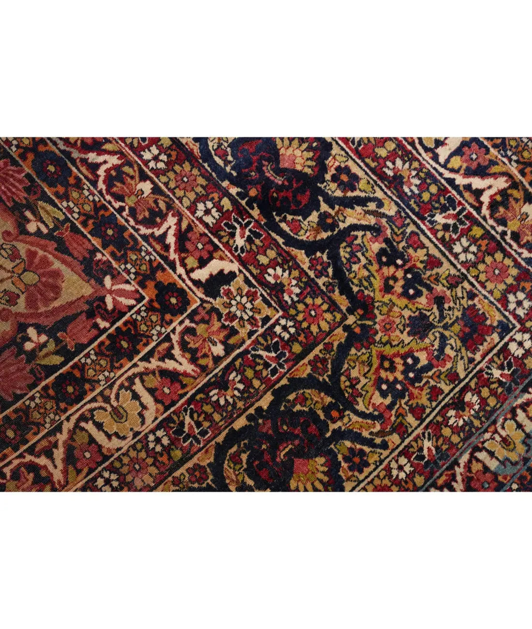 Persian Kermanshah Rug 11' 0" x 15' 6" Hand-Knotted | No. AT96563