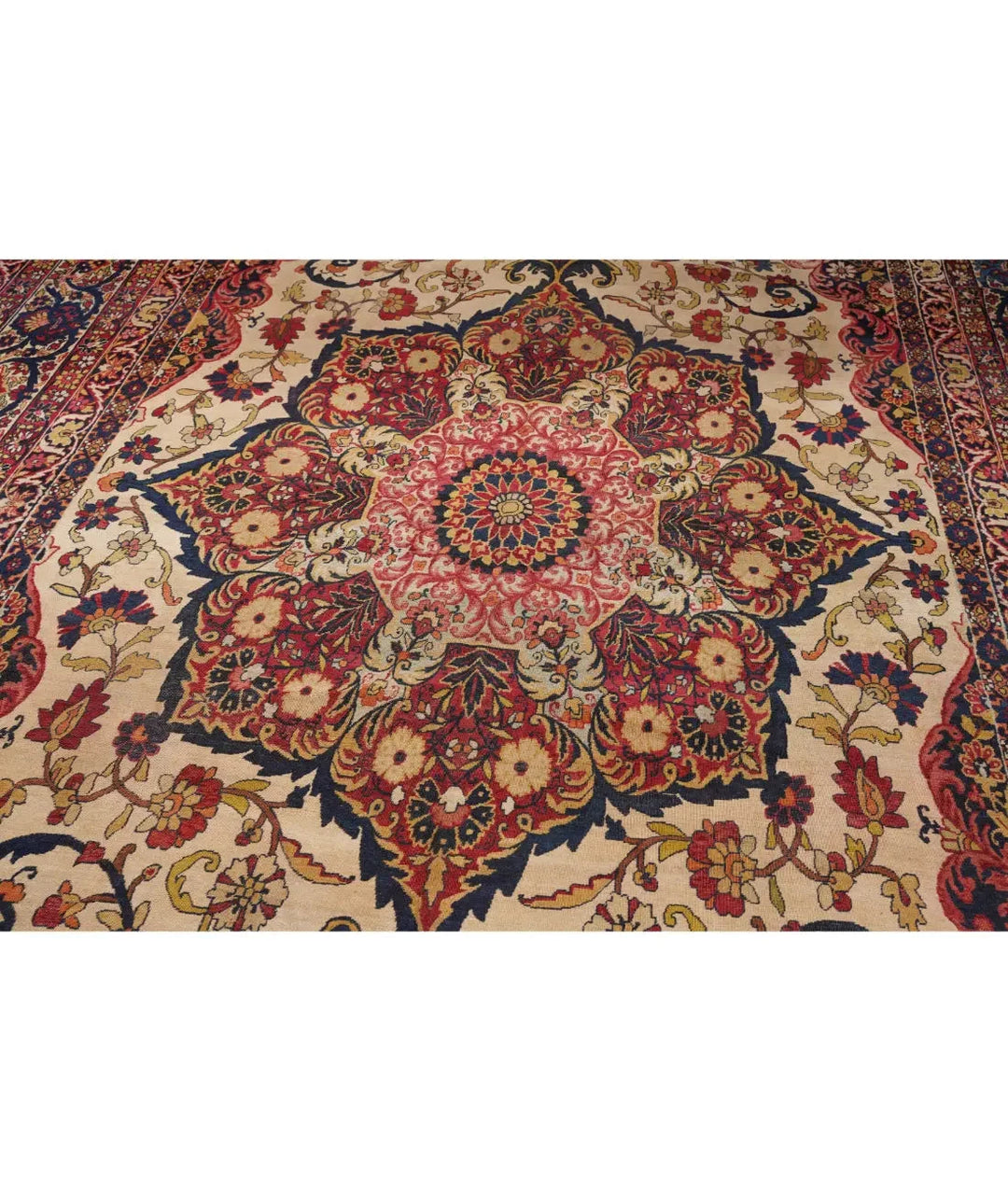 Persian Kermanshah Rug 11' 0" x 15' 6" Hand-Knotted | No. AT96563