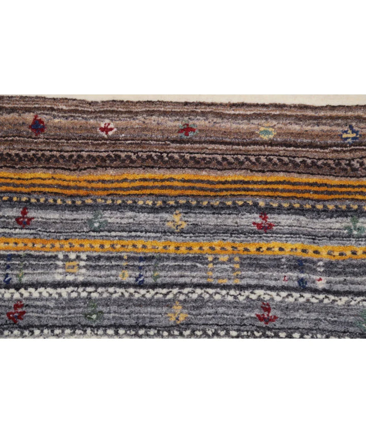 Ivory Indian Oriental Rug 4' 0" x 5' 11" Hand-Knotted | No. AT97640