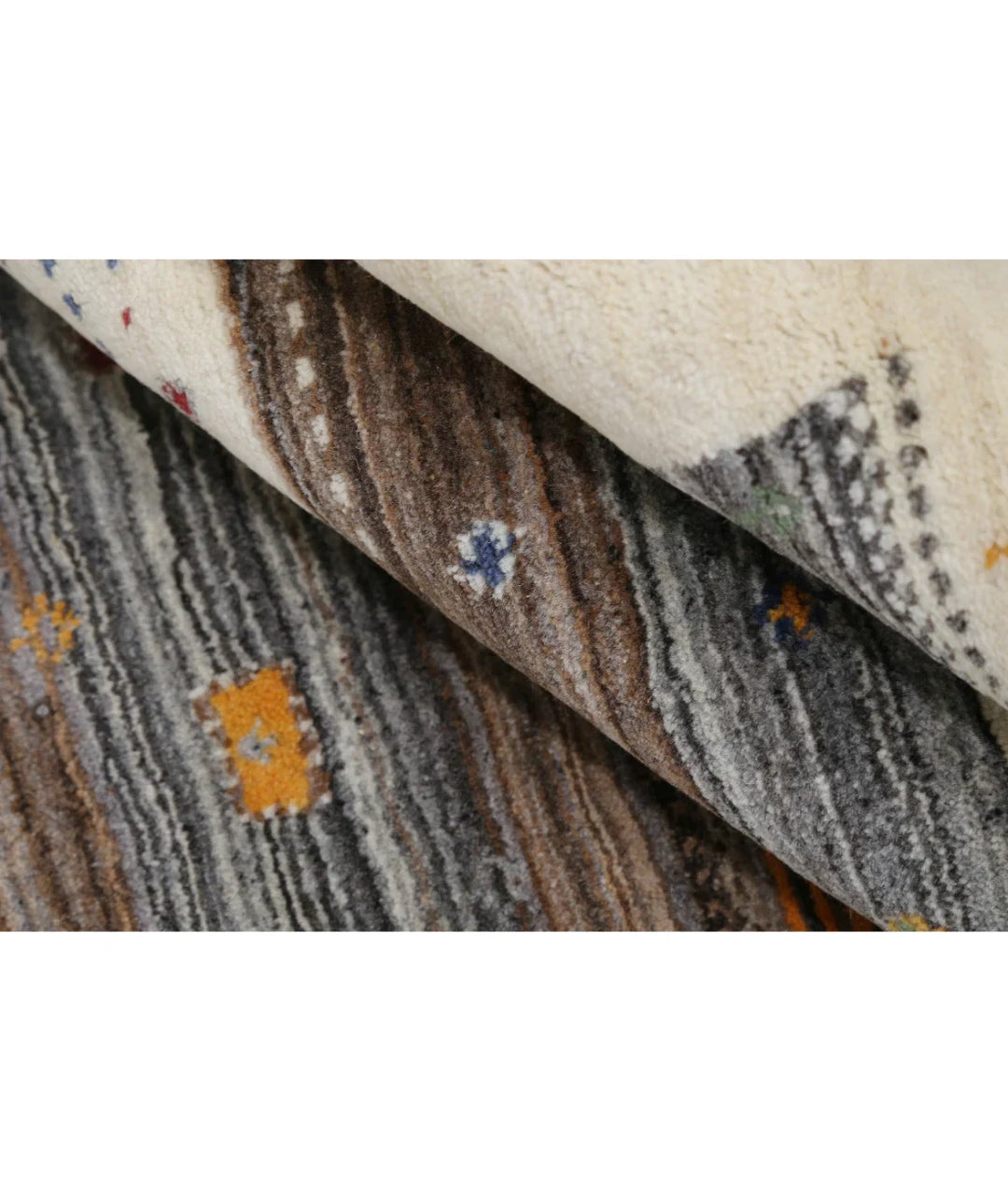 Ivory Indian Oriental Rug 4' 1" x 5' 11" Hand-Knotted | No. AT982072
