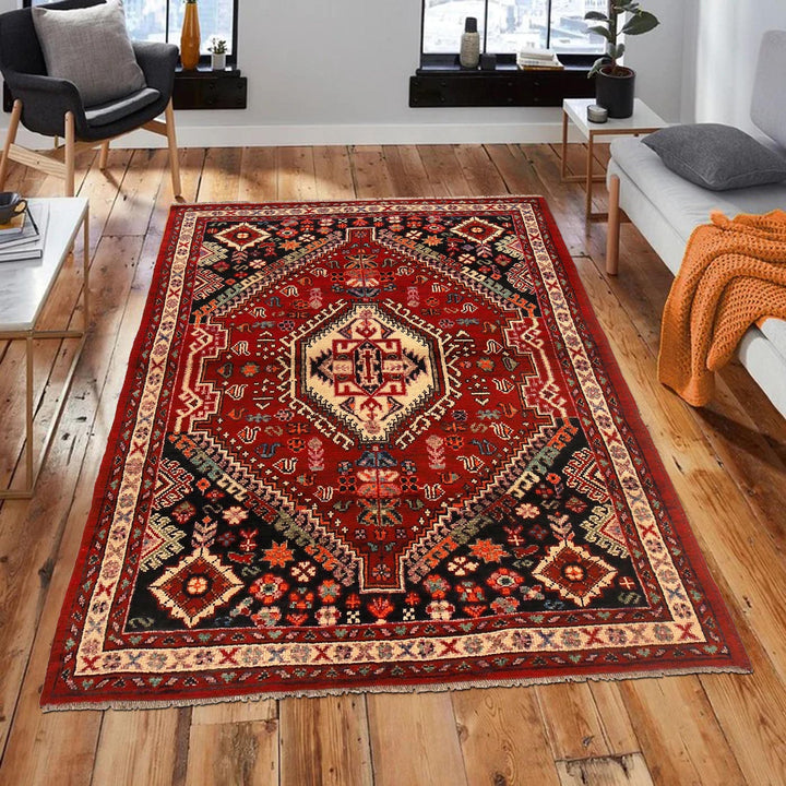 Rich Red Color Shiraz Carpet 4' 11" x 6' 6" - No. AL48614