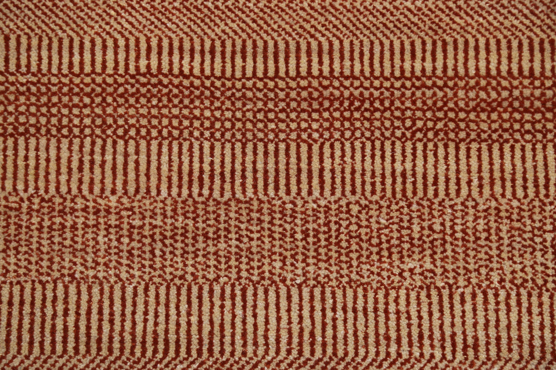 Rust Indian Ziegler Rug 4' 1" x 5' 11" Hand-Knotted close-up