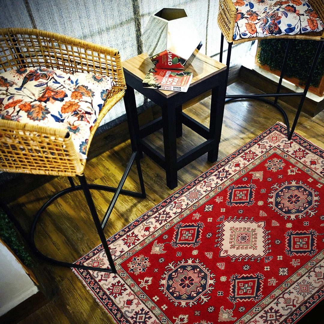 Hand knotted Kazak Carpet 5' 1" x 6' 7" - No. AL25308