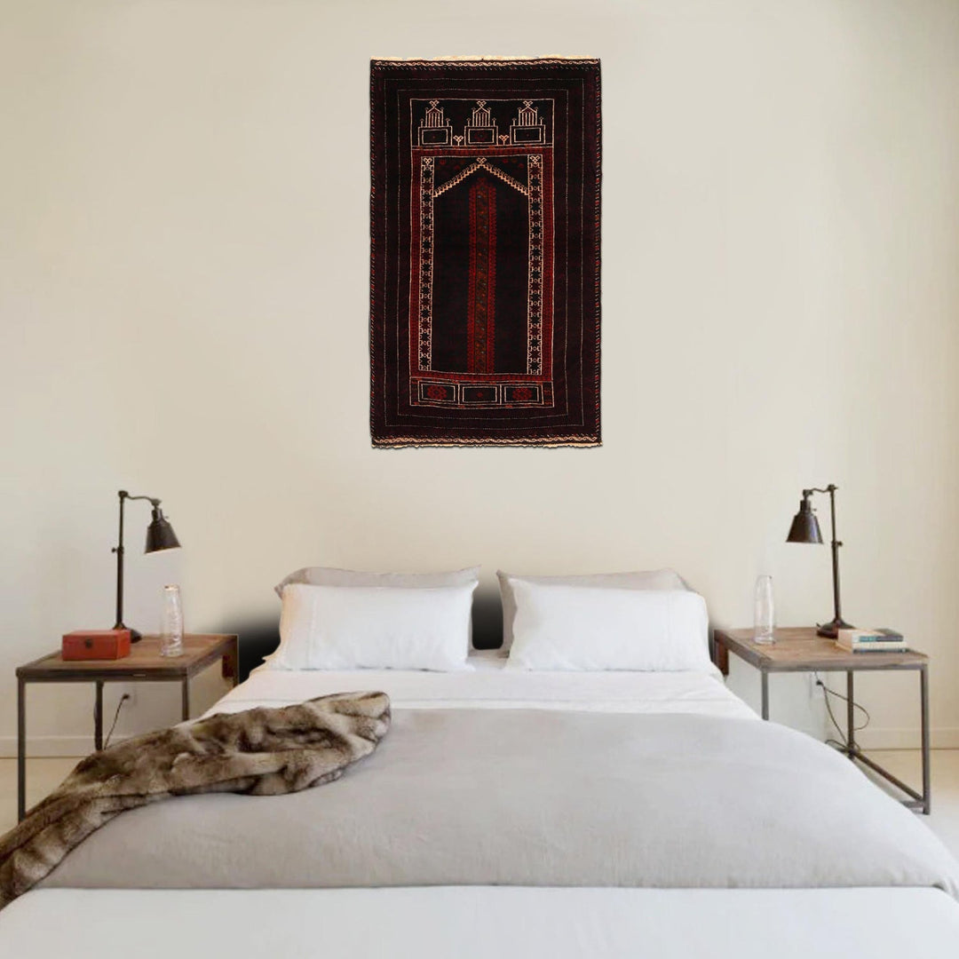 Small Prayer Carpet 2' 9" x 4' 8" - No. AL73476