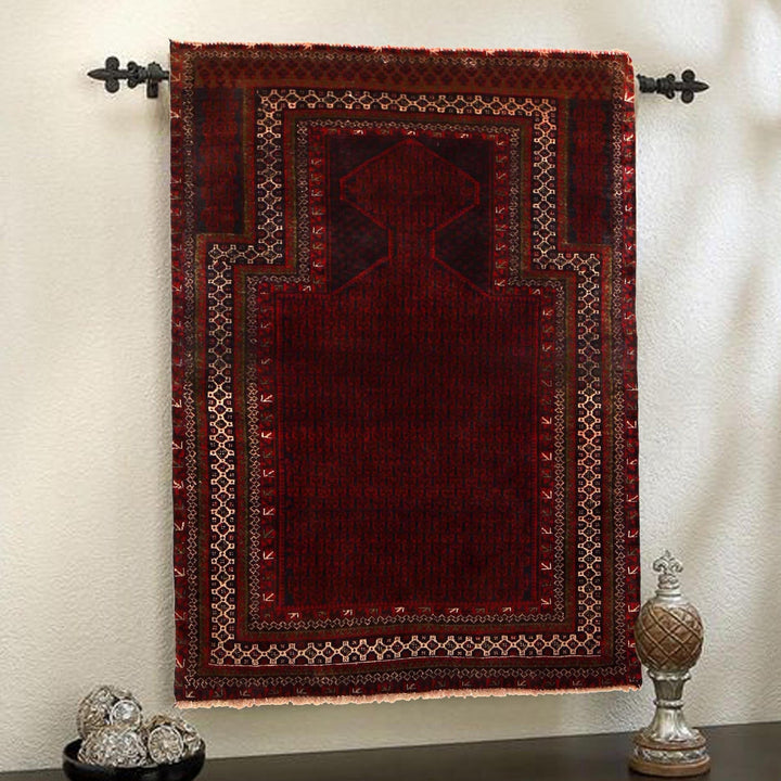 Muslim Prayer Rug 3' 3" x 4' 8" - No. AL80580