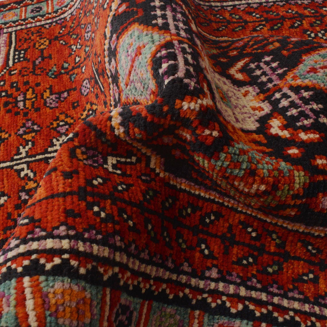 Rich Red Color Shiraz Carpet Runner 2' 7" x 9' 7" - No. AL72352