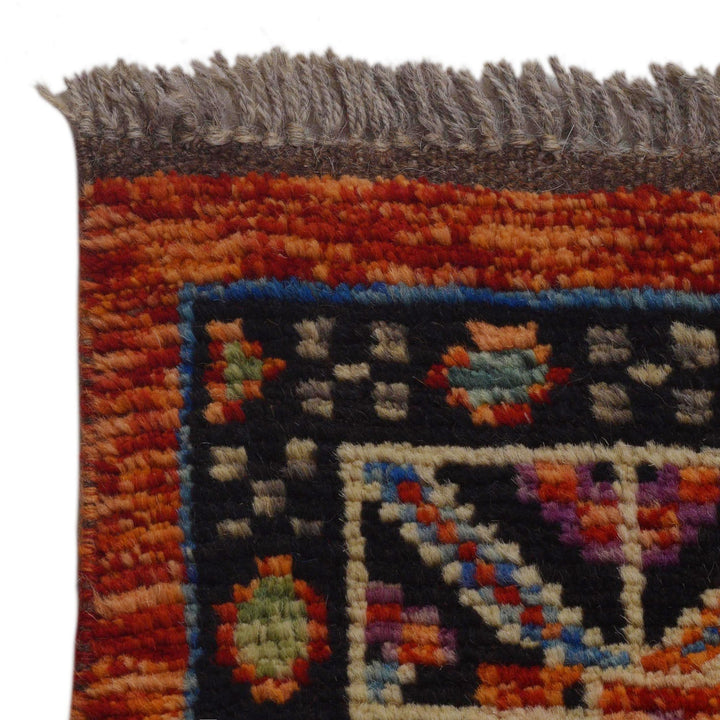 Handmade Sherazi Area Rug 5' 11" x 7' 8" - No. AL96914