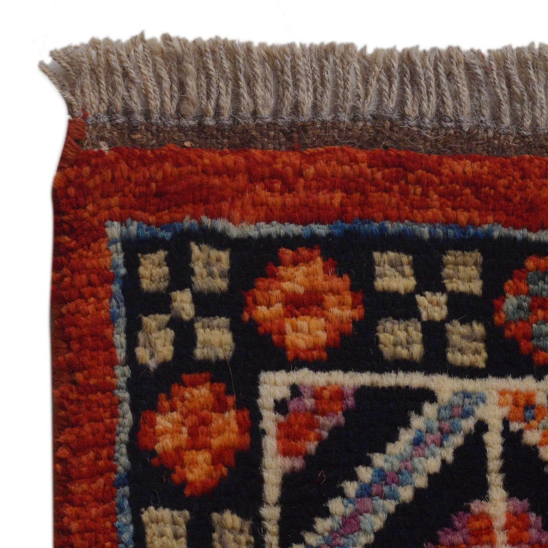 Red Color Shiraz Carpet 8' 4" x 9' 8" - No. AL43409