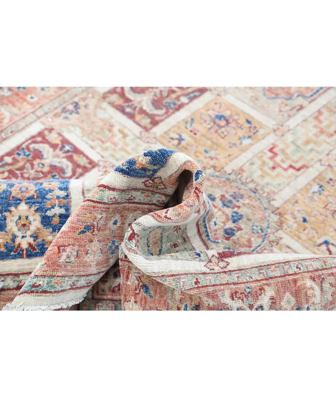 Afghan Bakhtiari Rug 3' 10" x 5' 8" Hand-Knotted | No. AT86320