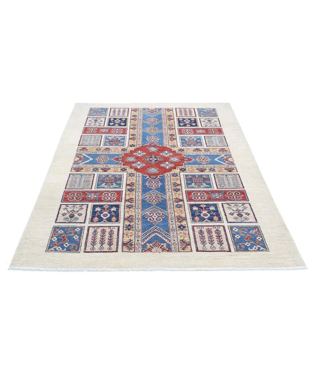 Afghan Bakhtiari Rug 4' 9" x 6' 6" Hand-Knotted | No. AT66175