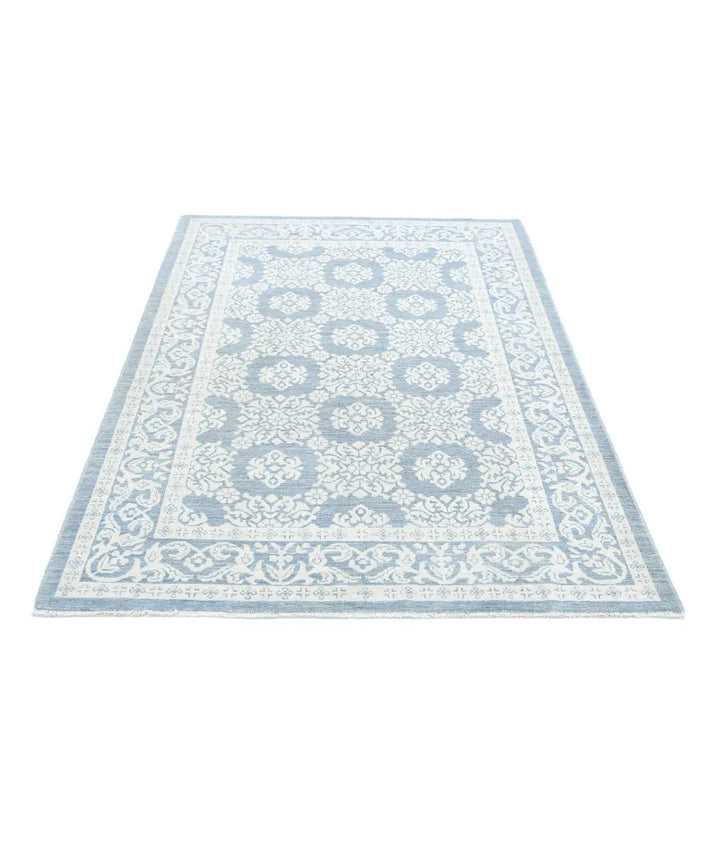 Hand Knotted Fine Serenity Wool Rug 4' 4" x 6' 6" - No. AT658037