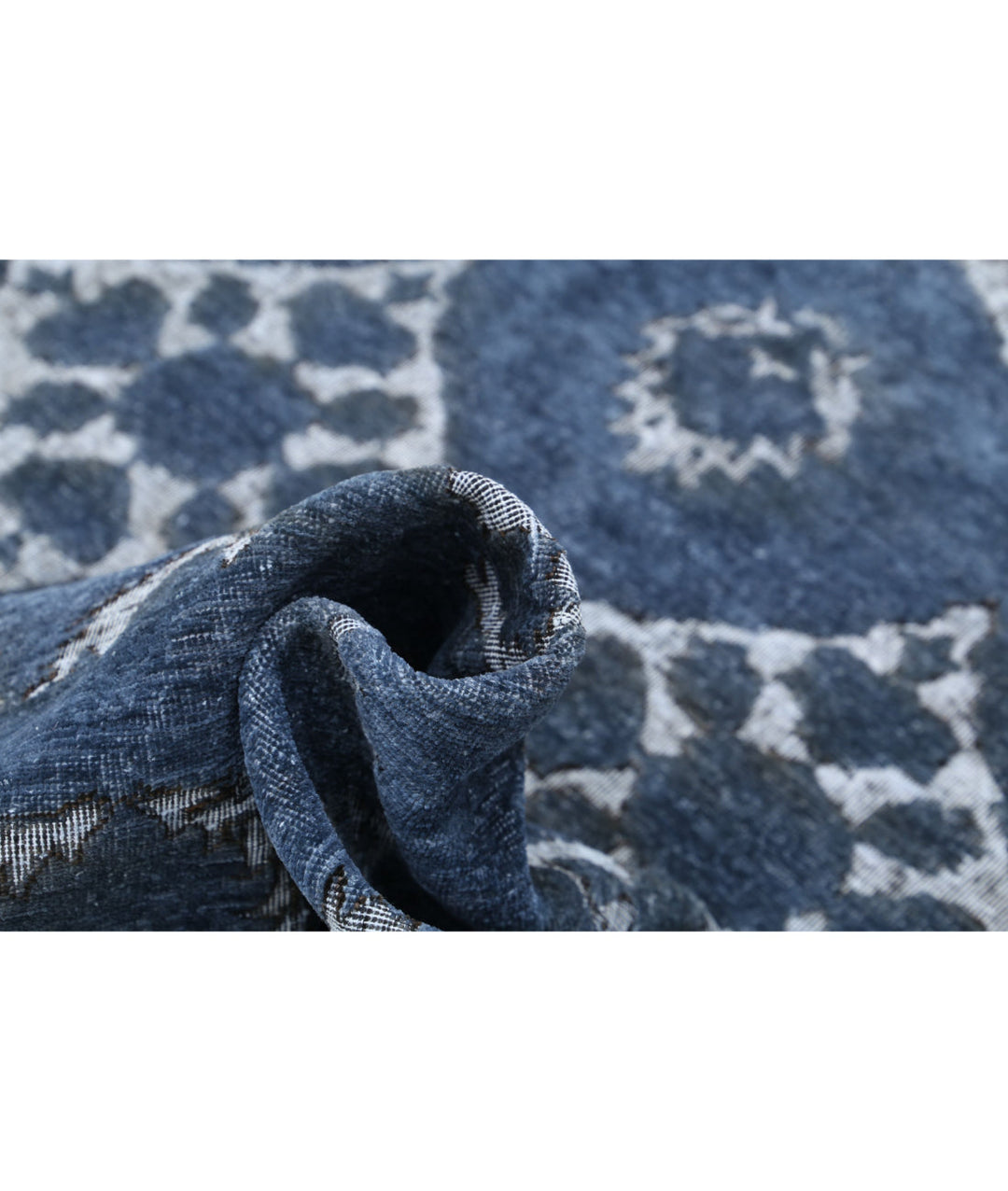 Hand Knotted Onyx Wool Rug 7' 8" x 9' 7" - No. AT17522