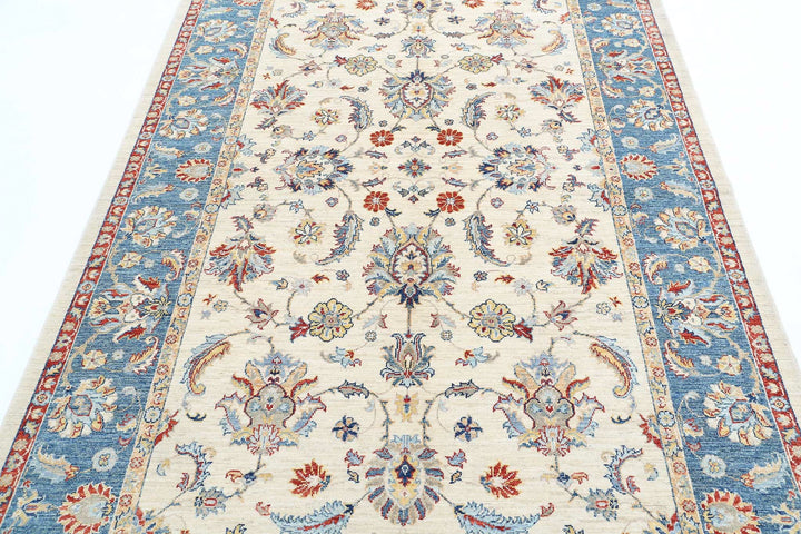 Ivory Afghan Ziegler Rug 5'6" x 8'1" Hand-Knotted detail