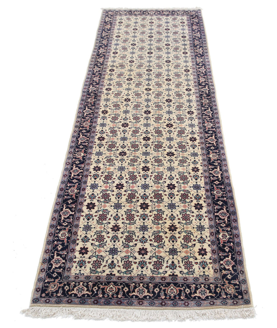 Ivory Pakistani Oriental Rug 2' 7" x 7' 11" Hand-Knotted | No. AT21443