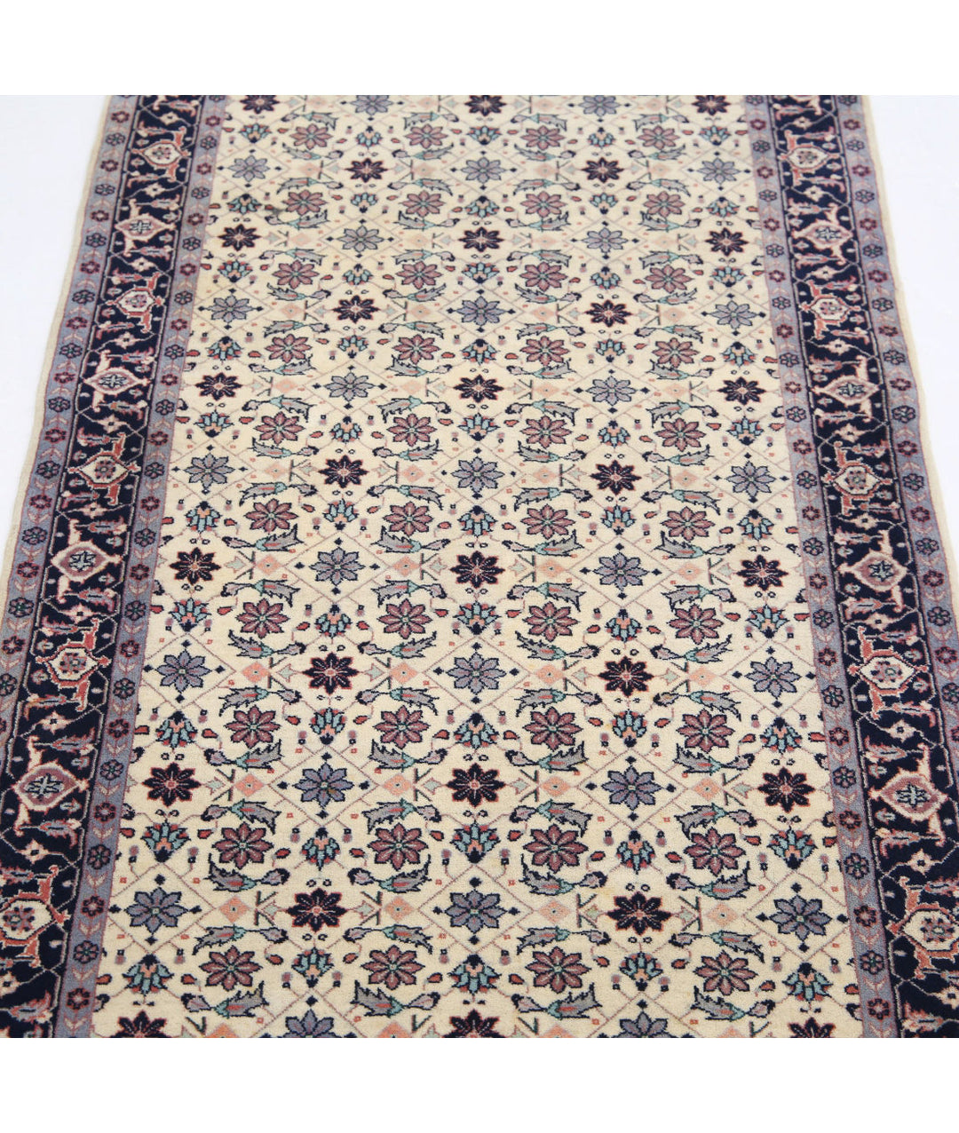 Ivory Pakistani Oriental Rug 2' 7" x 7' 11" Hand-Knotted | No. AT21443