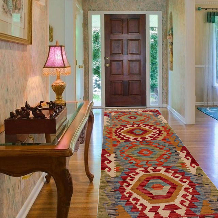 Short Kilim Runner 1' 11" x 5' 0" - No. AL97684