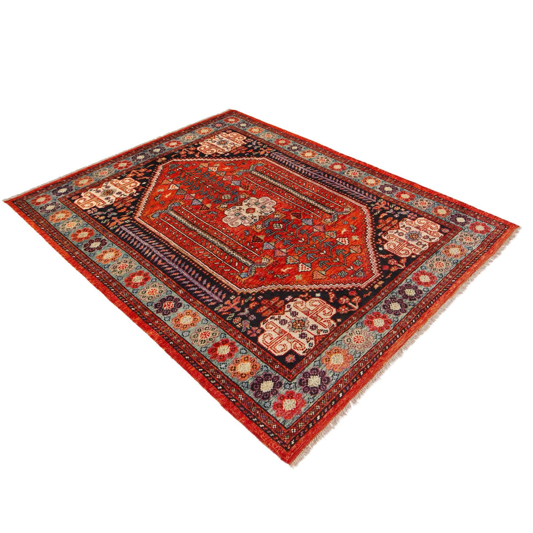 Persian Shirazi Design Carpet 5' 9" x 7' 8" - No. AL53738