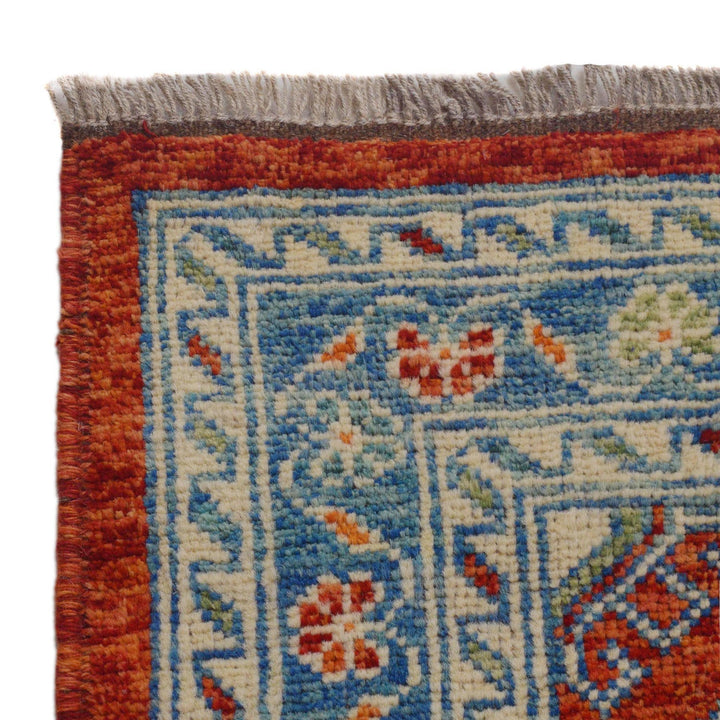 Oriental Bukhara Area Rug 5' 10" x 7' 8" - No. AL92554