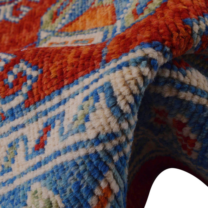 Oriental Bukhara Area Rug 5' 10" x 7' 8" - No. AL92554