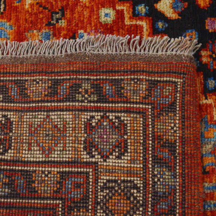 Handmade Sherazi Area Rug 5' 5" x 7' 9" - No. AL33345