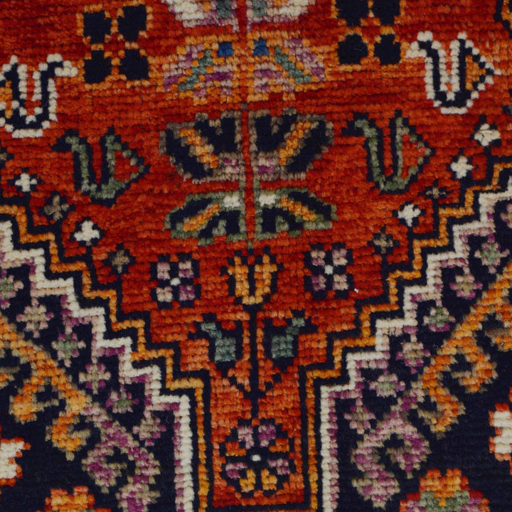 Rich Red Color Shiraz Carpet 5' 1" x 6' 4" - No. AL24193