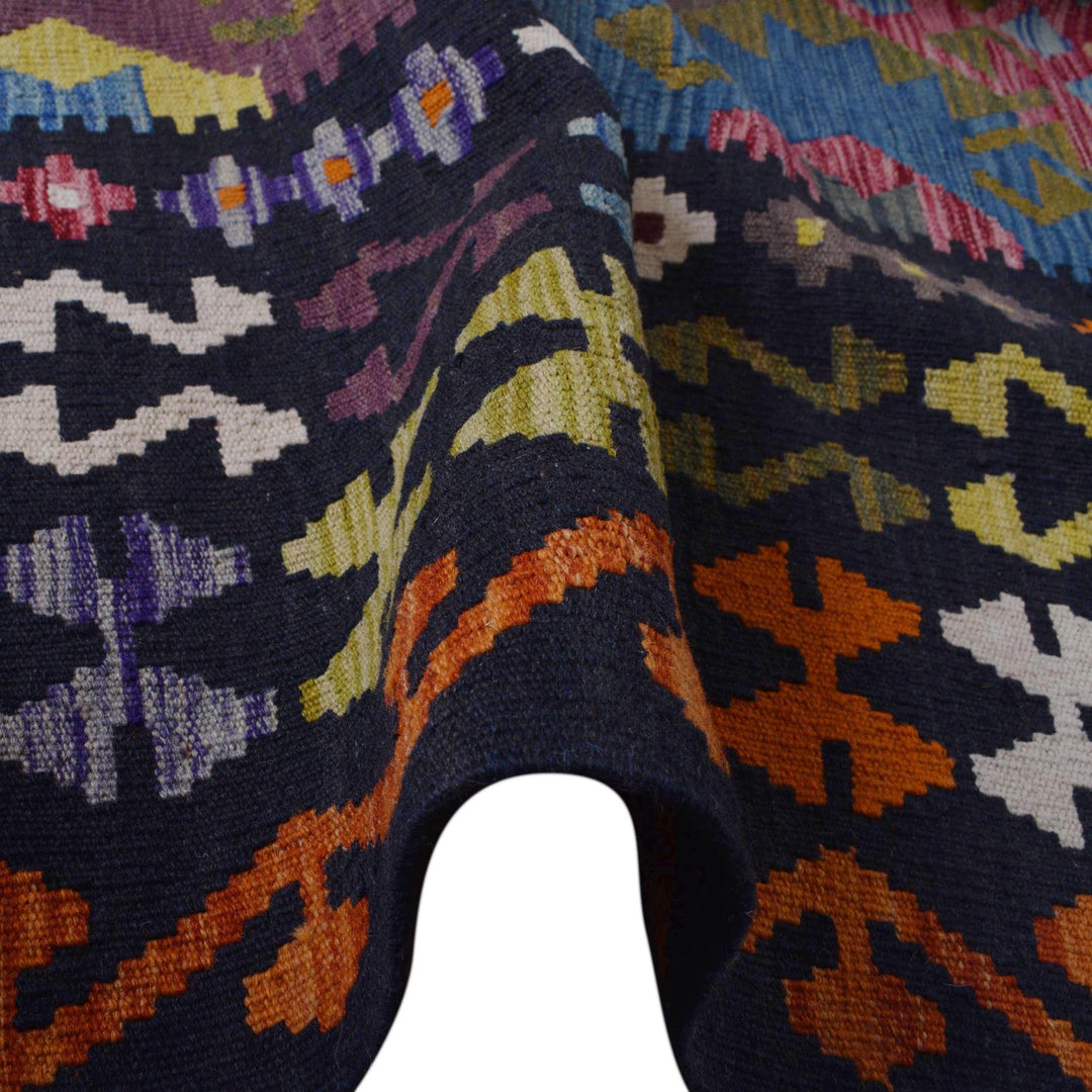 Afghan Kilim Rug 10' 2" x 16' 5" Flat-Weave texture