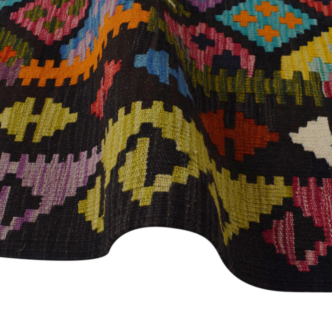 Handmade Vegetable Kilim 5' 2" x 6' 9" - No. AL56974