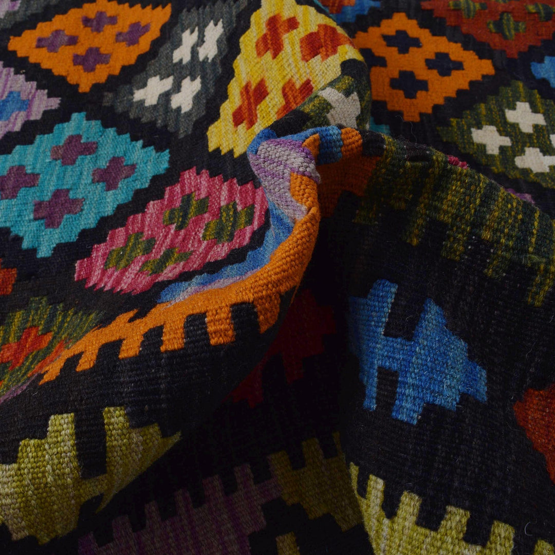 Handmade Vegetable Kilim 5' 2" x 6' 9" - No. AL56974