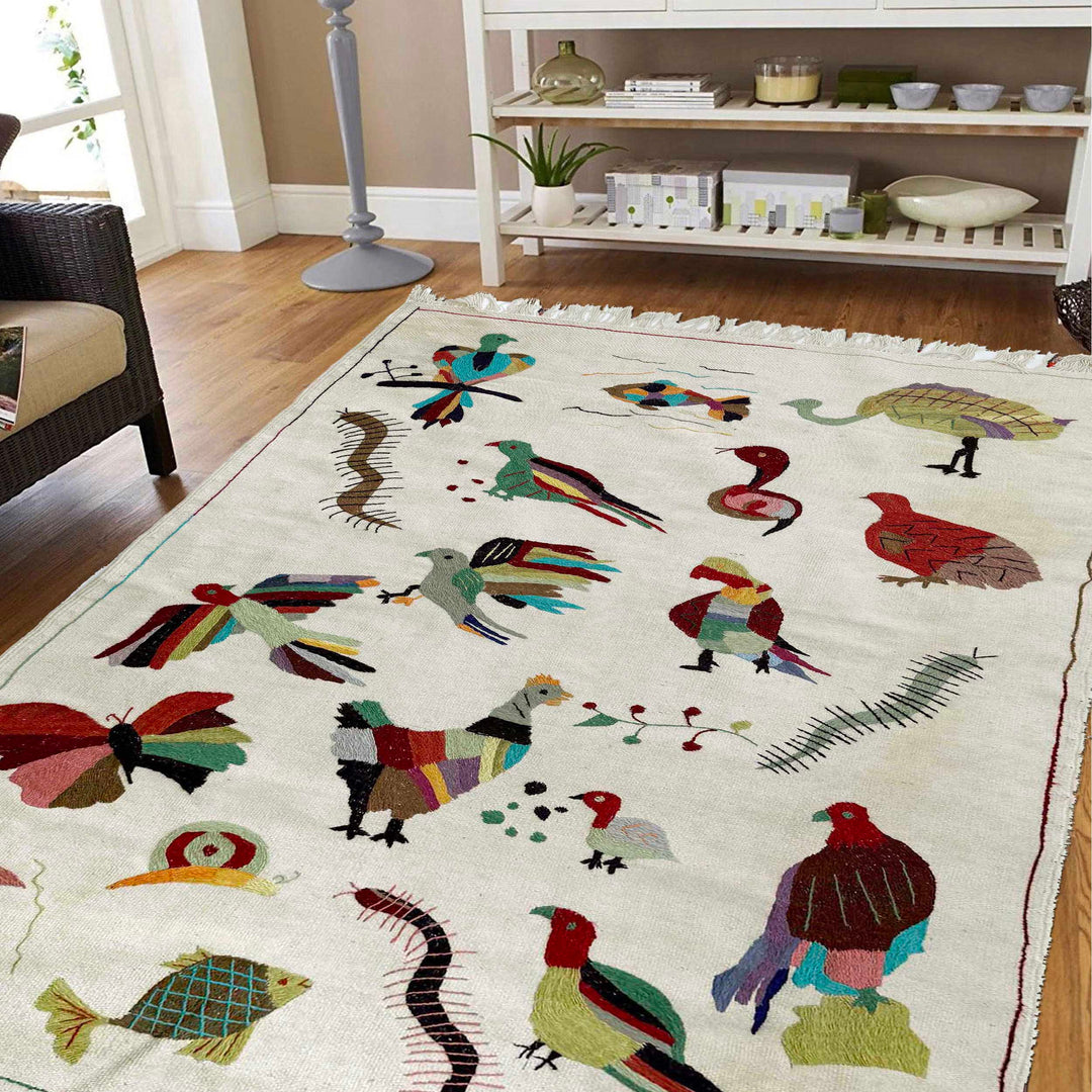Beige Pakistani Embroidery Kilim Rug 4' 0" x 6' 4" Flat-Weave reverse