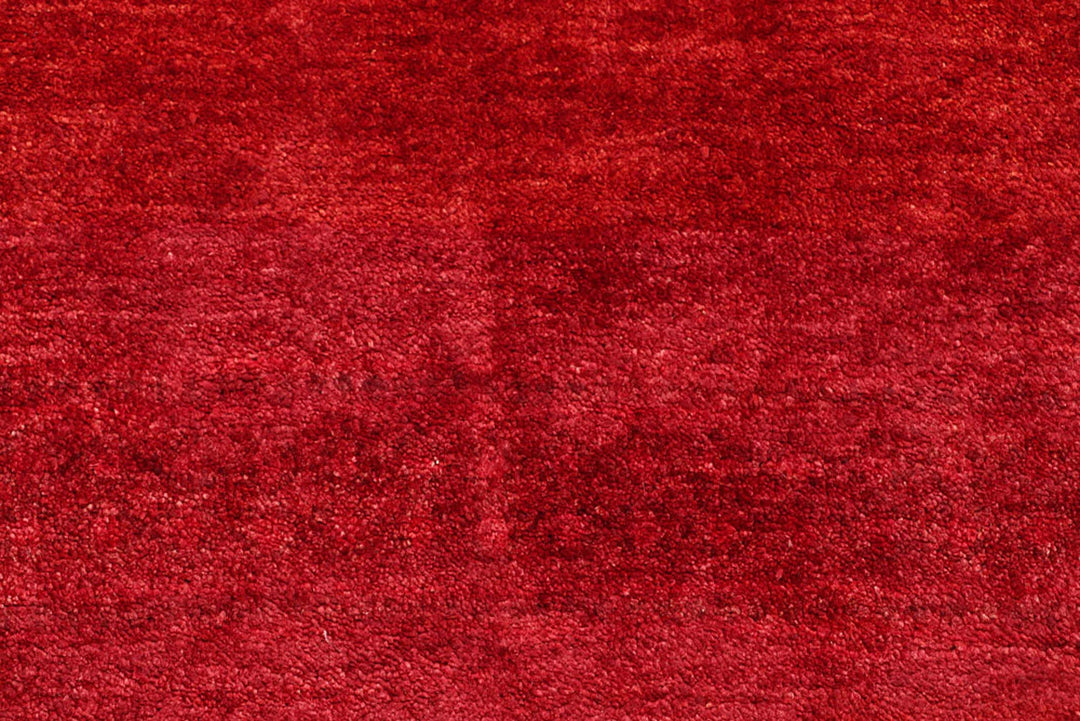 Red Gabbeh Rug 4' x 6' Hand-Knotted | No. QA13744