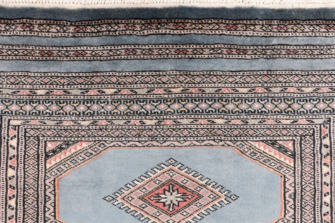 Light Slate Grey Pakistani Jaldar Rug 3' 1" x 5' 3" Hand-Knotted | No. QA14320