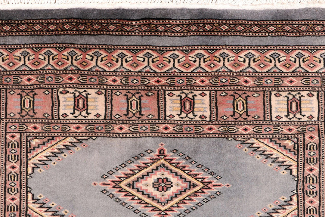 Grey Pakistani Jaldar Rug 3' 1" x 5' 1" Hand-Knotted | No. QA15227