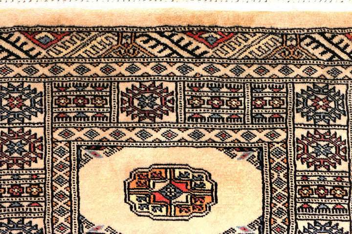 Ivory Pakistani Bokhara Rug 2' 6" x 9' 7" Hand-Knotted | No. QA17372
