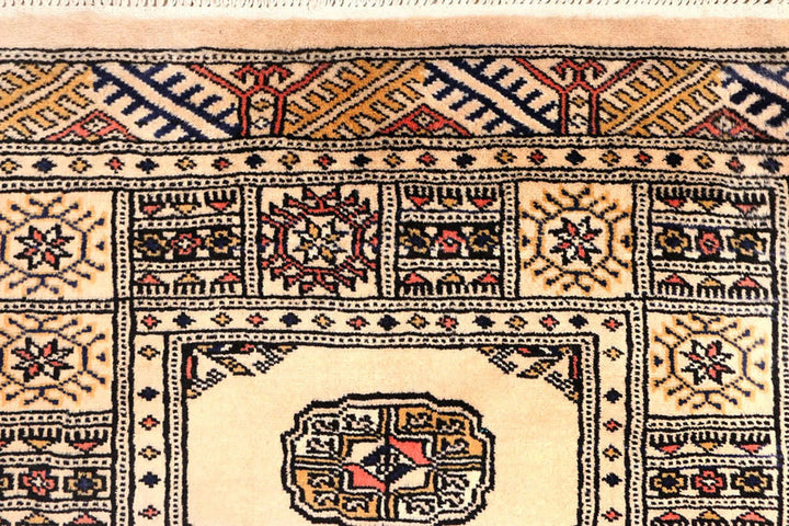 Antique White Pakistani Bokhara Rug 2' 6" x 9' 5" Hand-Knotted | No. QA19194
