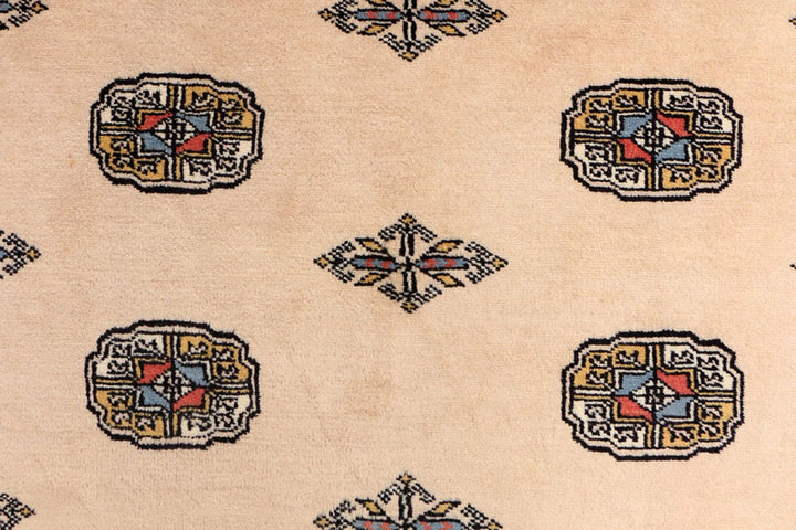 Navajo White Bokhara Rug 4' x 6' 4" Hand-Knotted | No. QA21465