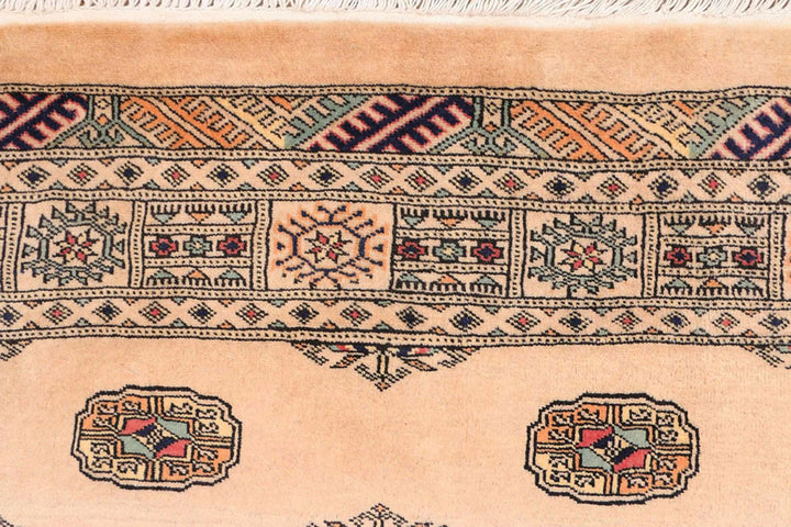 Navajo White Pakistani Bokhara Rug 4' x 6' 4" Hand-Knotted | No. QA23446