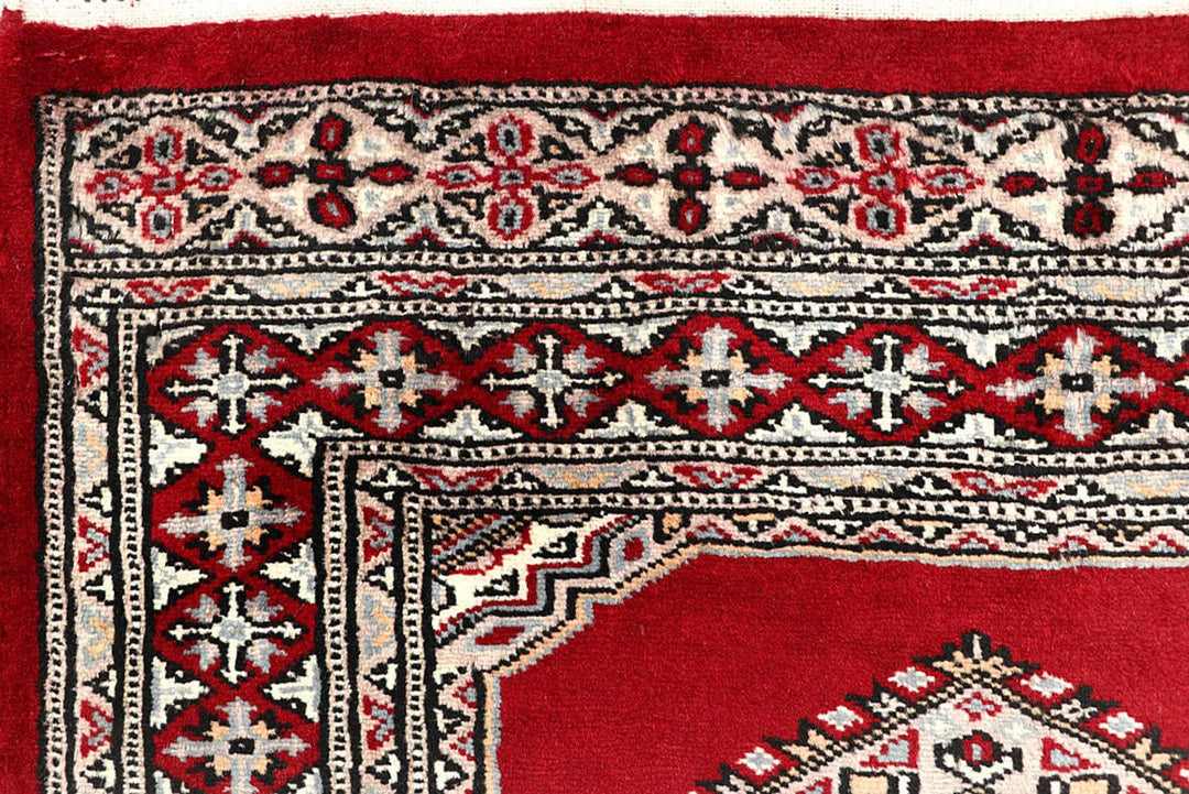 Red Pakistani Jaldar Rug 2' 7" x 9' 11" Hand-Knotted | No. QA29301