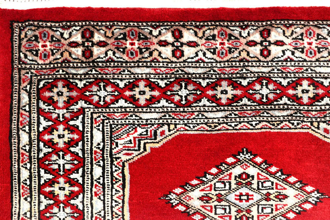 Red Pakistani Jaldar Rug 2' 8" x 10' 5" Hand-Knotted | No. QA32033
