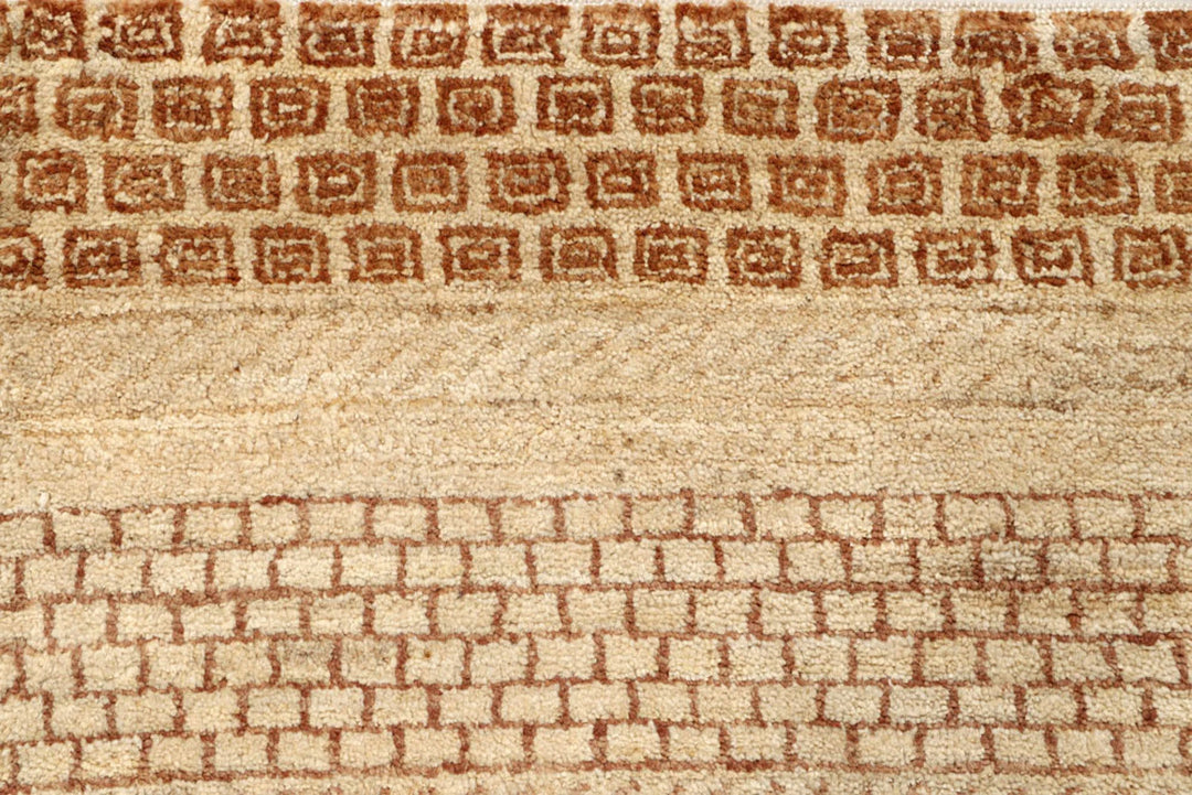Brown Pakistani Gabbeh Rug 2' 7" x 4' 9" Hand-Knotted | No. QA32311
