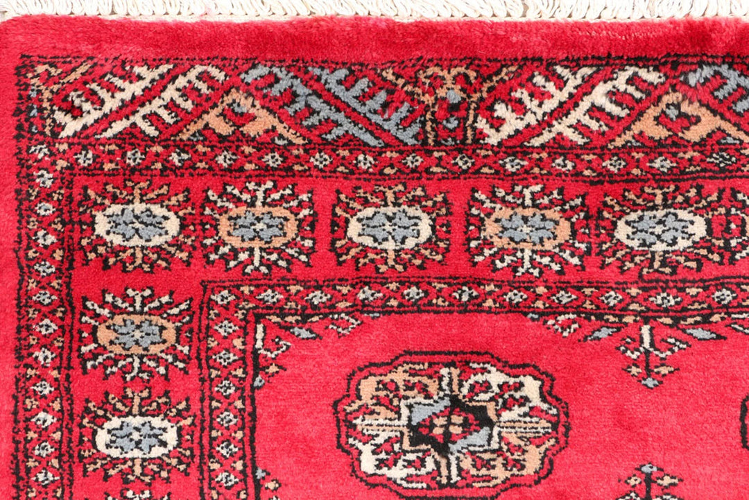 Crimson Pakistani Bokhara Rug 3' 1" x 5' 1" Hand-Knotted | No. QA33751