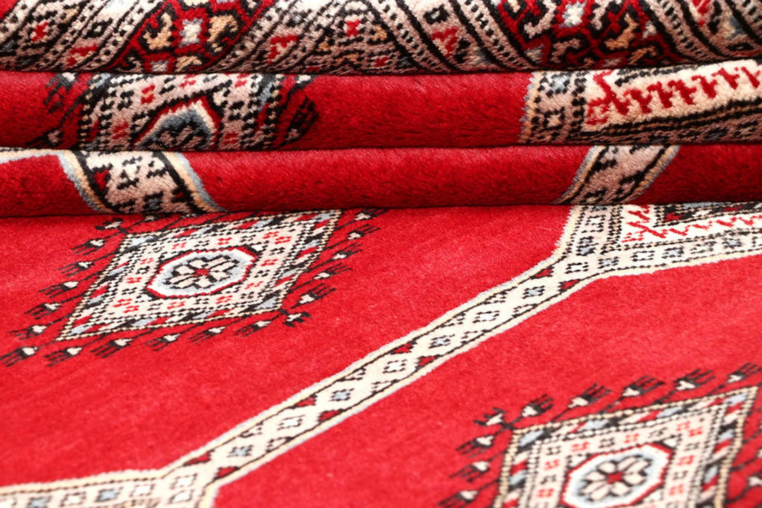 Red Pakistani Jaldar Rug 4' 7" x 6' 9" Hand-Knotted | No. QA34757