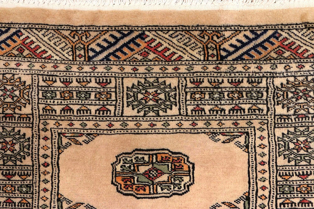 Ivory Pakistani Bokhara Rug 2' 6" x 9' 6" Hand-Knotted | No. QA37663