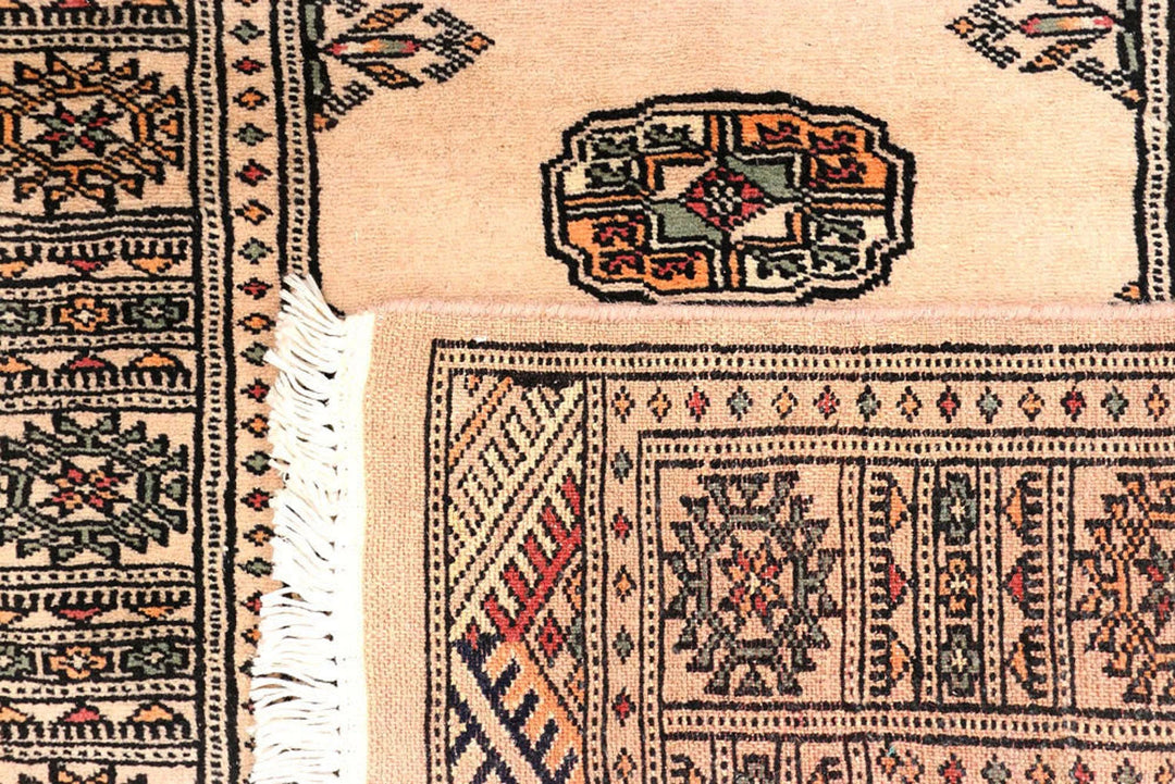 Ivory Pakistani Bokhara Rug 2' 6" x 9' 6" Hand-Knotted | No. QA37663
