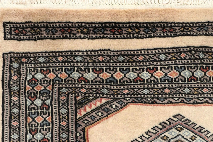 White Pakistani Jaldar Rug 2' 3" x 8' 11" Hand-Knotted | No. QA38537