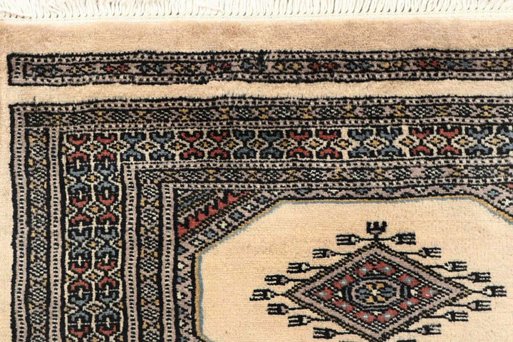 White Pakistani Jaldar Rug 2' 4" x 9' Hand-Knotted | No. QA39773