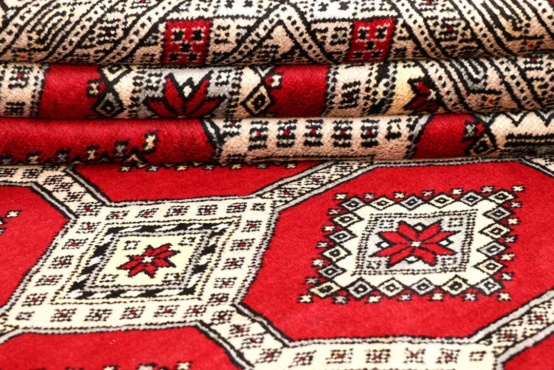 Red Pakistani Jaldar Rug 5' x 7'5" Hand-Knotted | No. QA40748