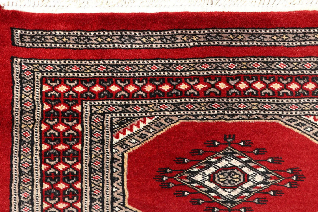 Red Pakistani Jaldar Rug 2' 6" x 9' 2" Hand-Knotted | No. QA41472